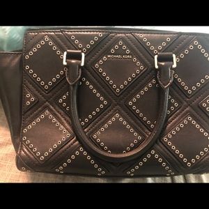 Adorable Michael Kors purse Black